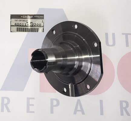 GENUINE NISSAN Spindle to fit Nissan GQ Patrol LEFT HAND