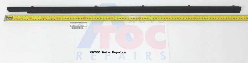 OEM GENUINE Weather strip to fit GQ Patrol Right Hand Front door ( outer ) with standard mirrors and no 1/4 vent window