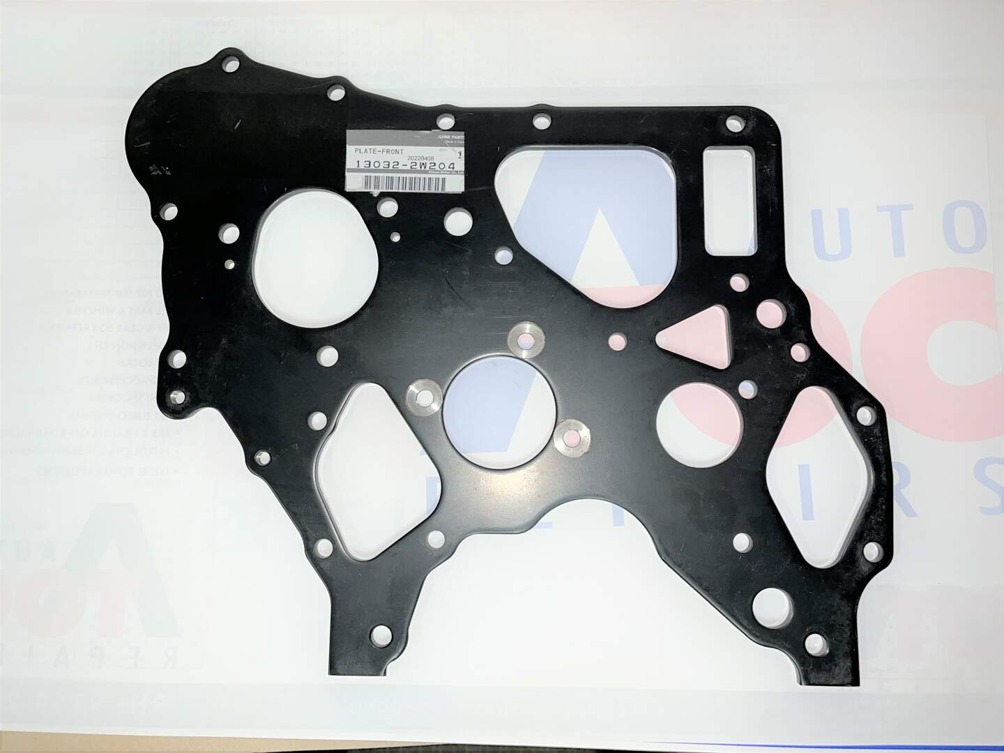 GENUINE NISSAN timing cover intermediate plate to fit Nissan GU Patrol