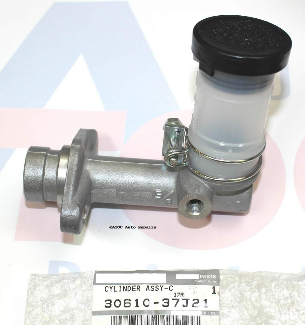 GENUINE NISSAN clutch master cylinder to fit GQ Patrol for cars with a