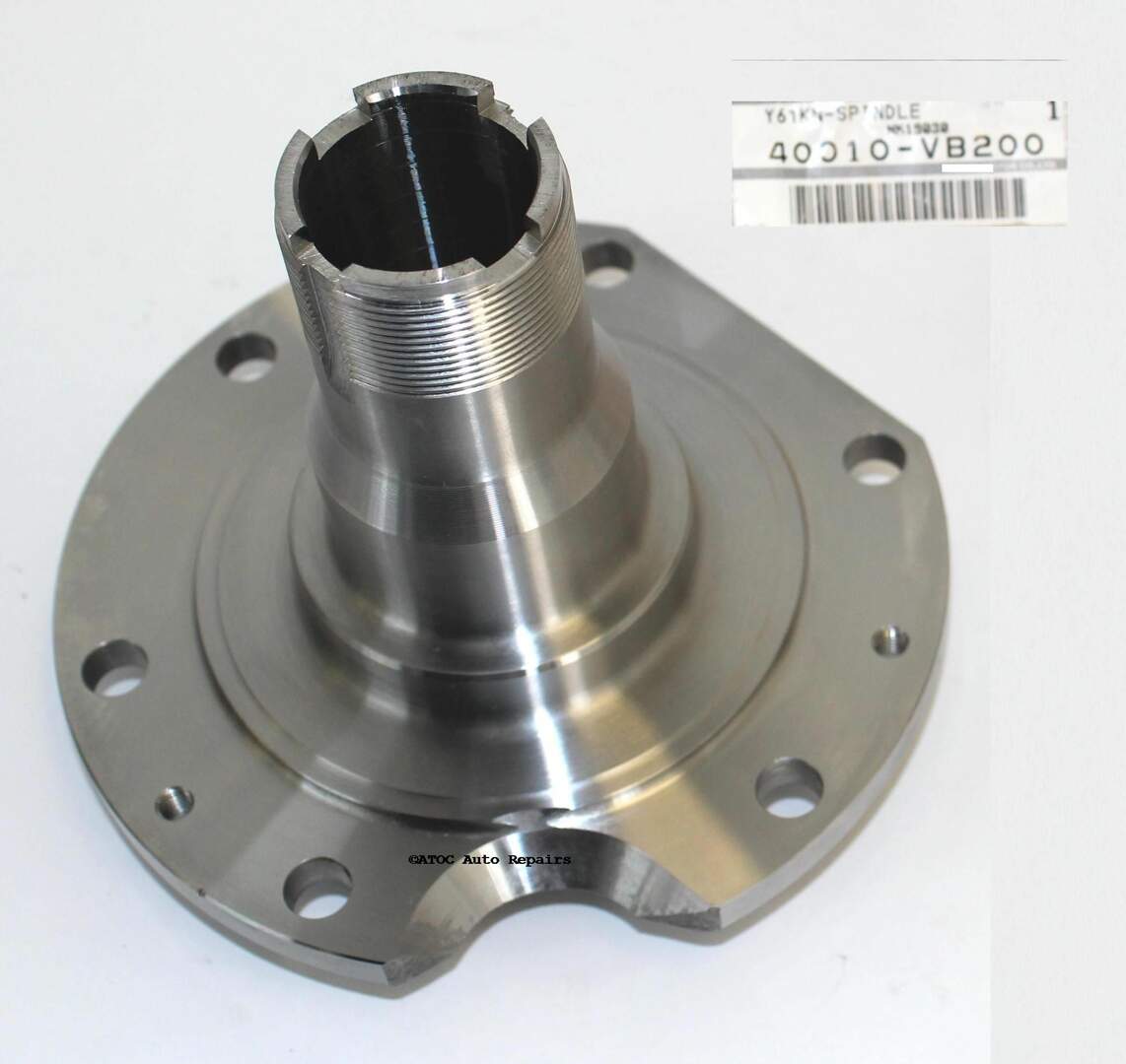 追加修正有り　gufoさん専用 GENUINE NISSAN RH SPINDLE / stub axle to fit Nissan GU spindle RHS